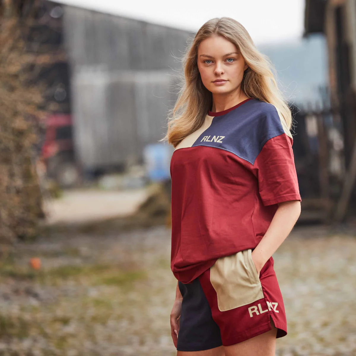 Backslider Shorts Navy - Image 4