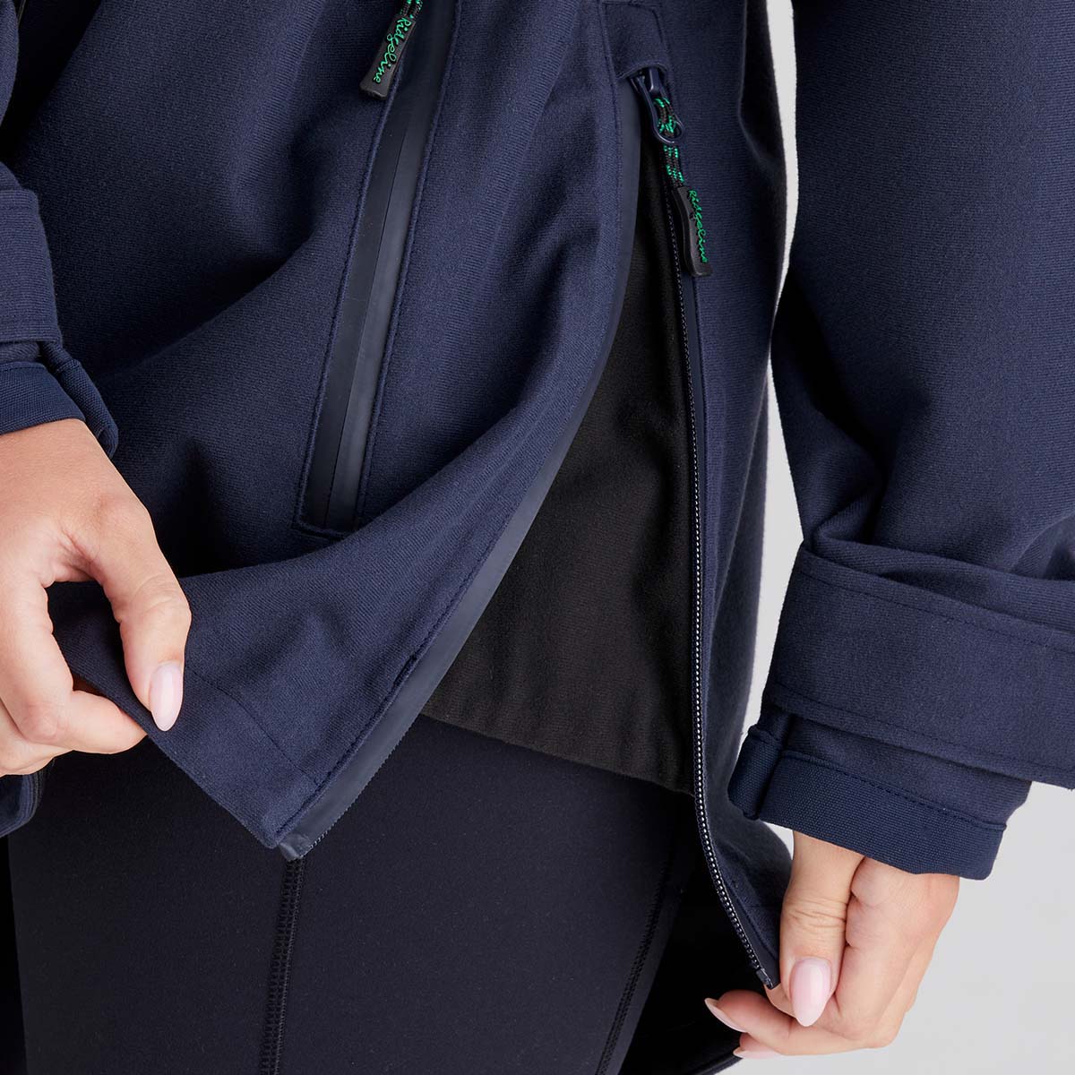 Women's Monsoon Classic Smock Navy (2025) - Image 4