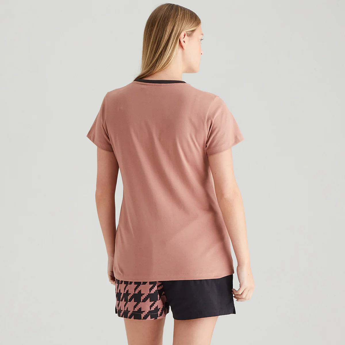 Women's Signature T-Shirt Dusky Pink - Image 3